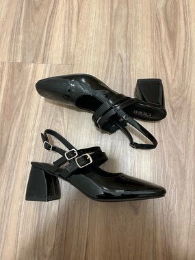 Black Block Heel Slingbacks
